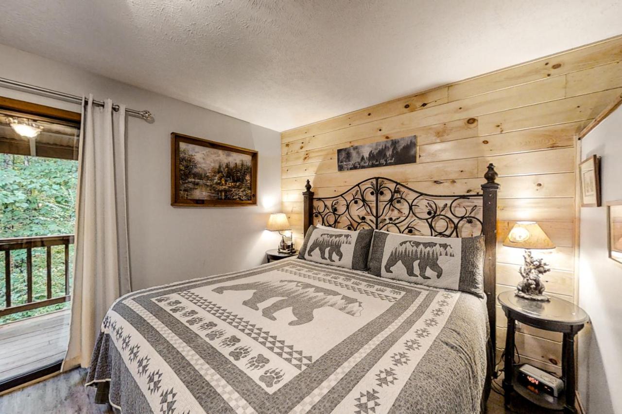 Hotel Bear Hugs Pigeon Forge Esterno foto
