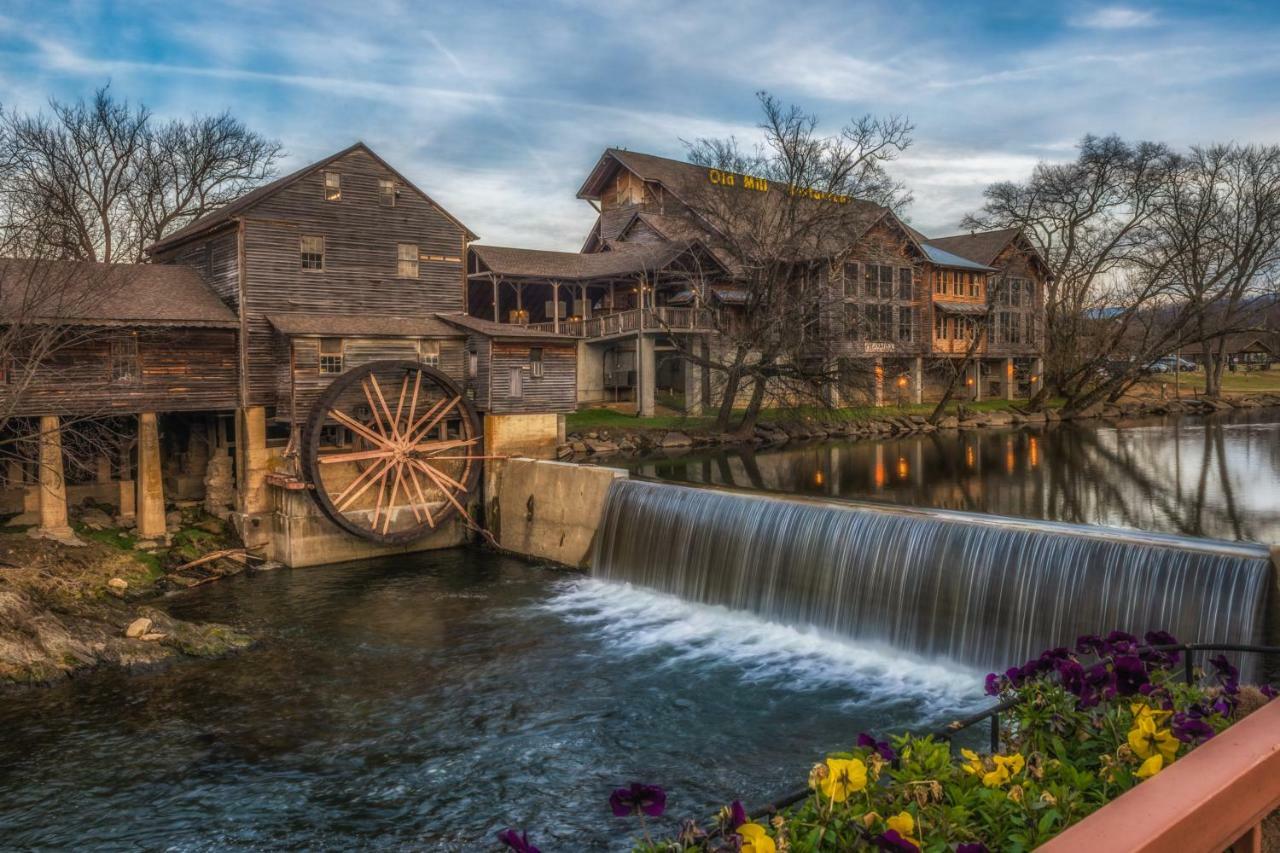 Hotel Bear Hugs Pigeon Forge Esterno foto